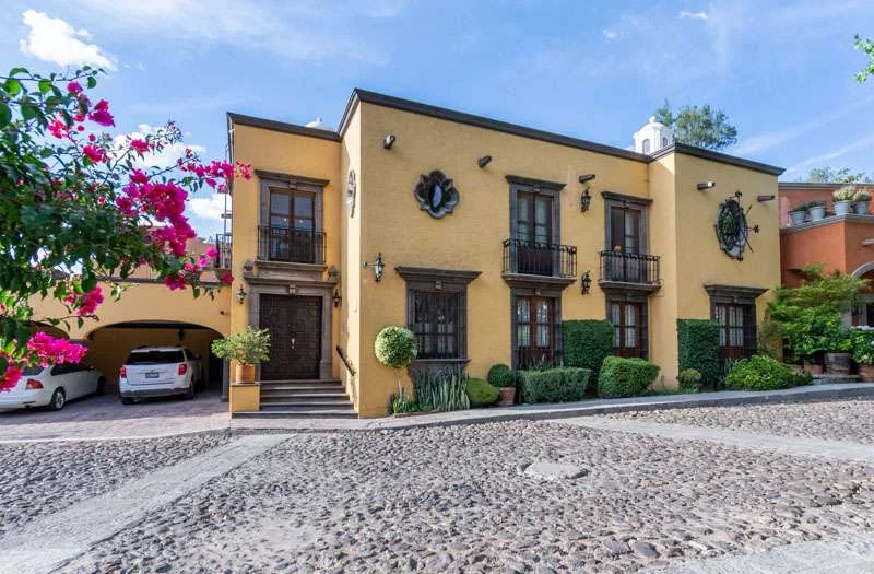 18 Casa Al Golpe de Vista San Miguel de Allende Agave Real Estate